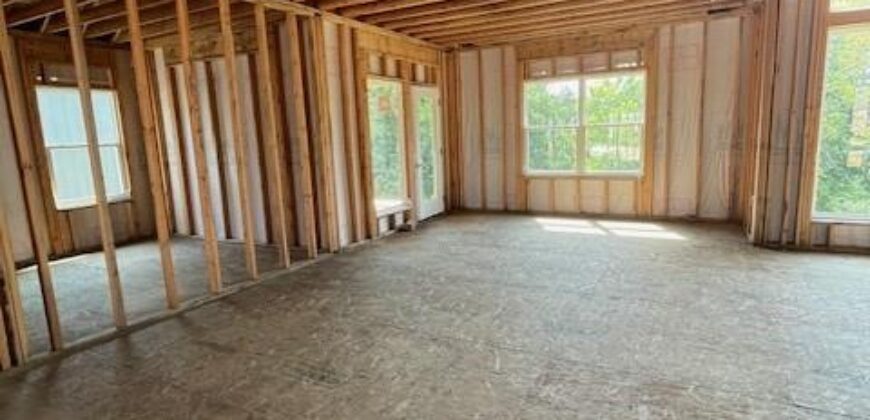 13715 NW 70th Street, Parkville, MO 64152