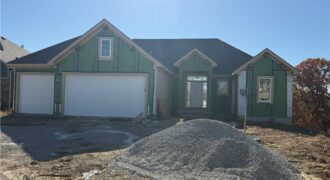 13715 NW 70th Street, Parkville, MO 64152