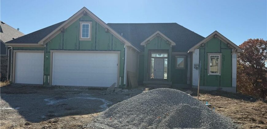 13715 NW 70th Street, Parkville, MO 64152