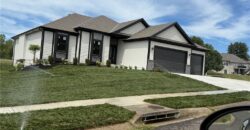 504 Blackhawke Drive, Smithville, MO 64089