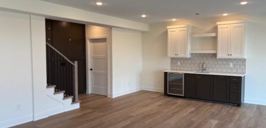 4733 NW Sienna Ridge, Riverside, MO 64150