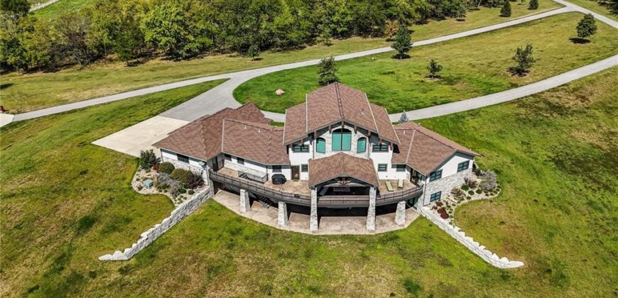 10807 NW Tiffany Springs Road, Kansas City, MO 64153