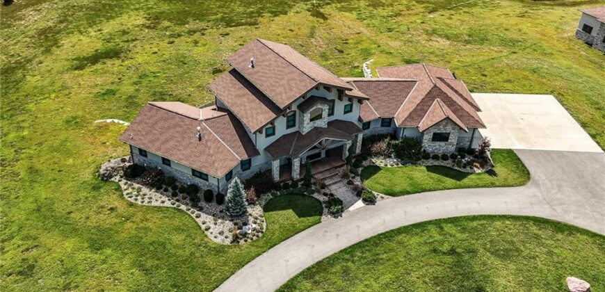 10807 NW Tiffany Springs Road, Kansas City, MO 64153