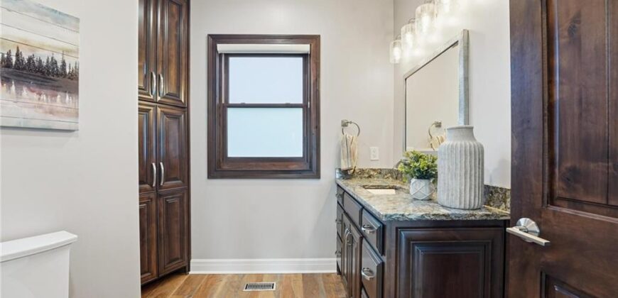 10807 NW Tiffany Springs Road, Kansas City, MO 64153