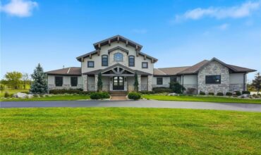 10807 NW Tiffany Springs Road, Kansas City, MO 64153