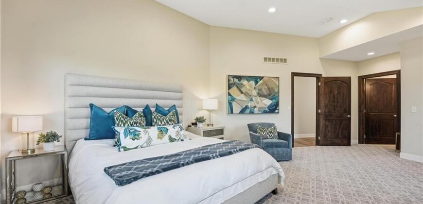 10807 NW Tiffany Springs Road, Kansas City, MO 64153