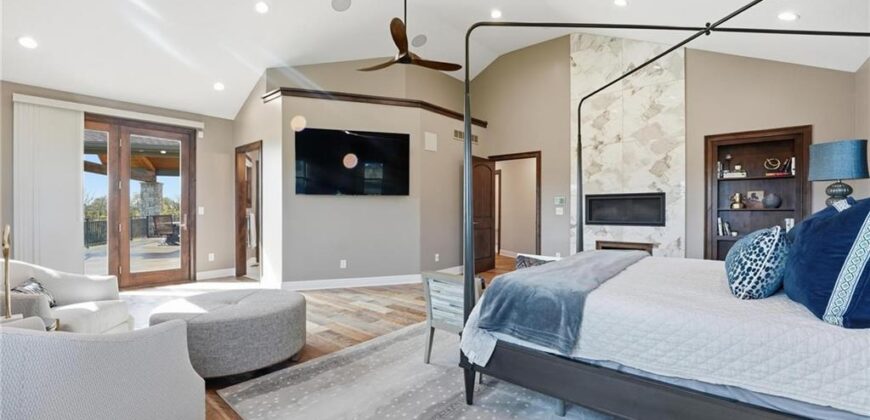 10807 NW Tiffany Springs Road, Kansas City, MO 64153