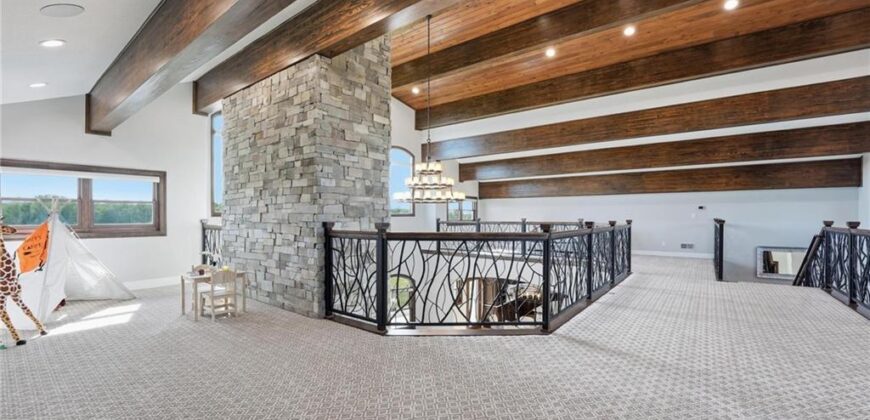 10807 NW Tiffany Springs Road, Kansas City, MO 64153