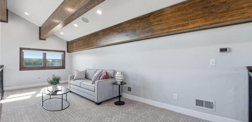 10807 NW Tiffany Springs Road, Kansas City, MO 64153