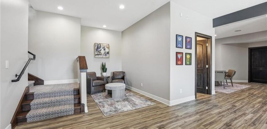 10807 NW Tiffany Springs Road, Kansas City, MO 64153