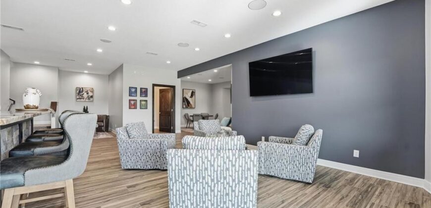 10807 NW Tiffany Springs Road, Kansas City, MO 64153