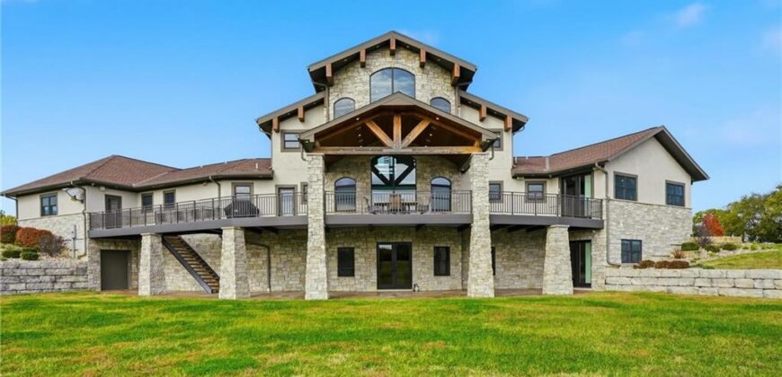 10807 NW Tiffany Springs Road, Kansas City, MO 64153