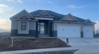 8734 N FARLEY Avenue, Kansas City, MO 64157