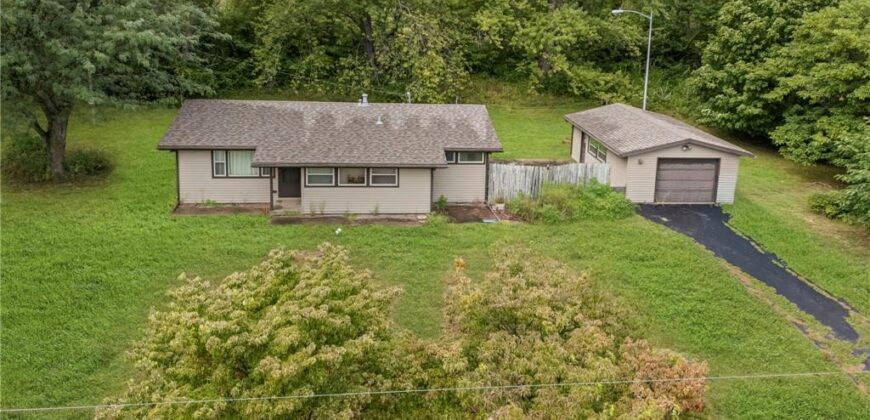 13216 Vines Road, Kearney, MO 64060