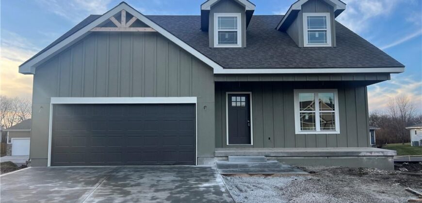 2021 Riverstone Drive, Excelsior Springs, MO 64024