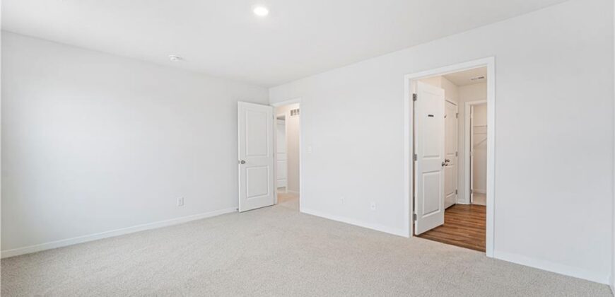 5004 NW 141st Street, Platte City, MO 64079
