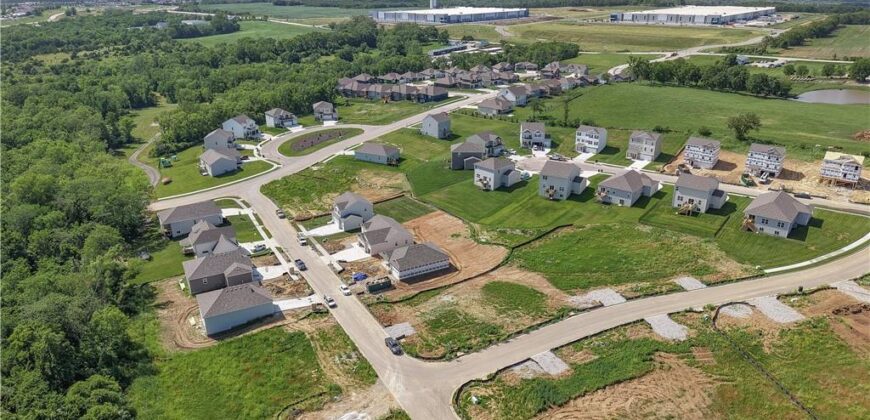 5004 NW 141st Street, Platte City, MO 64079