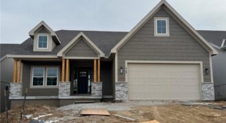 2157 Black Walnut Drive, Liberty, MO 64068
