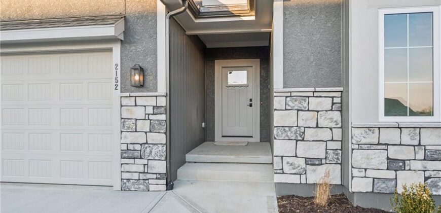 2152 Black Walnut Drive, Liberty, MO 64068