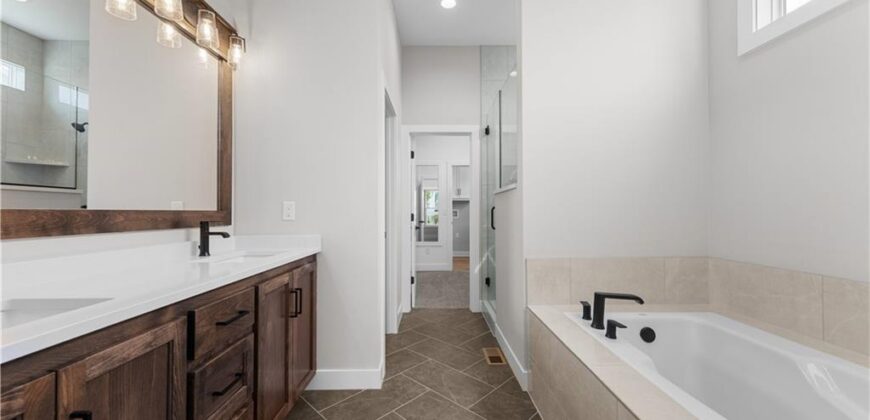 4845 NW Martin Street, Riverside, MO 64150