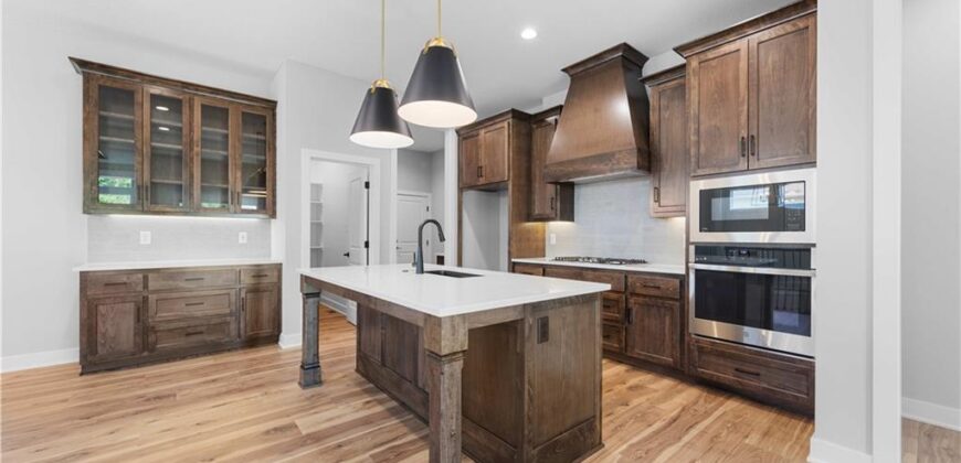 4845 NW Martin Street, Riverside, MO 64150