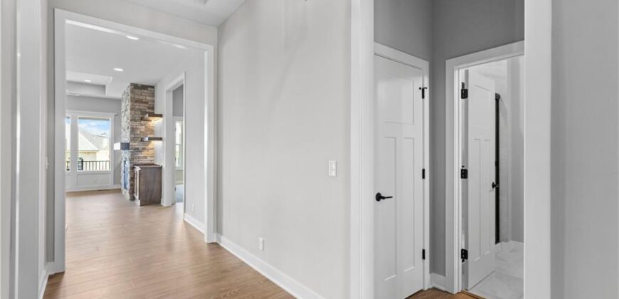 4935 NW Martin Street, Riverside, MO 64150