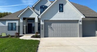 13638 NW Cherrybark Court, Parkville, MO 64152