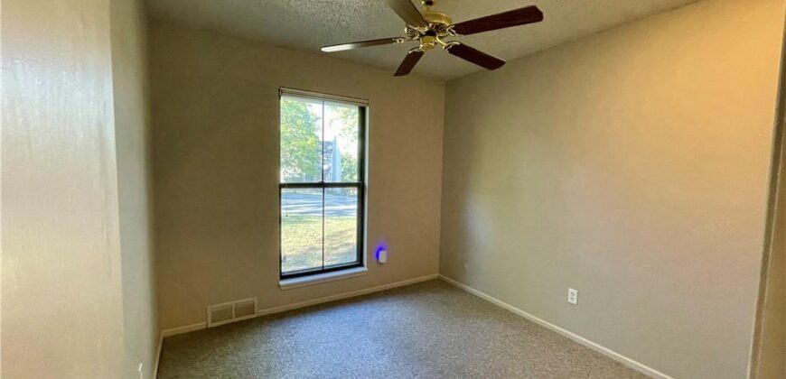 5776 N Anita Avenue, Kansas City, MO 64152