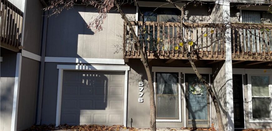 5776 N Anita Avenue, Kansas City, MO 64152