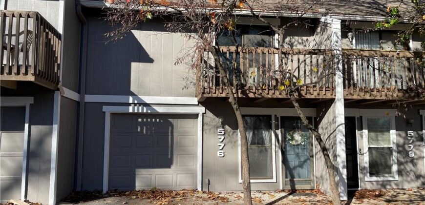 5776 N Anita Avenue, Kansas City, MO 64152