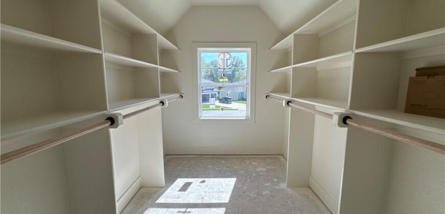 18130 NW 127th Street, Platte City, MO 64079