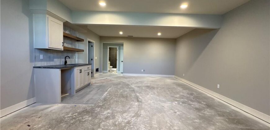 18130 NW 127th Street, Platte City, MO 64079