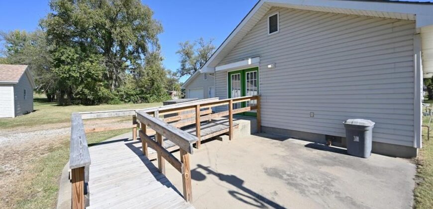 501 N Platte Avenue, Edgerton, MO 64444