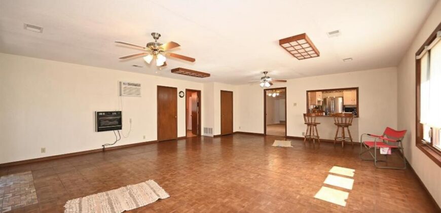 501 N Platte Avenue, Edgerton, MO 64444