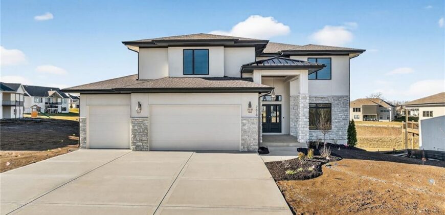 7616 N Booth Avenue, Kansas City, MO 64158
