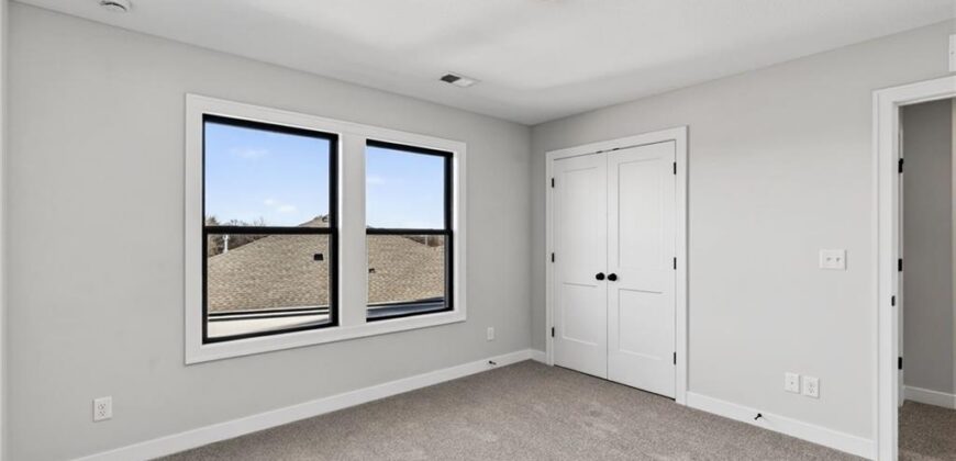 7616 N Booth Avenue, Kansas City, MO 64158