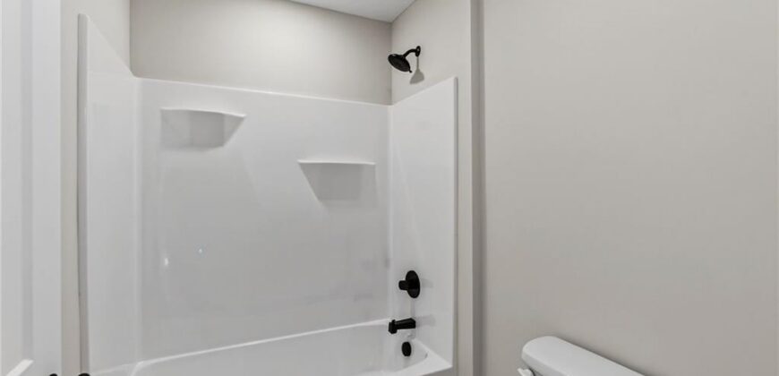 7616 N Booth Avenue, Kansas City, MO 64158