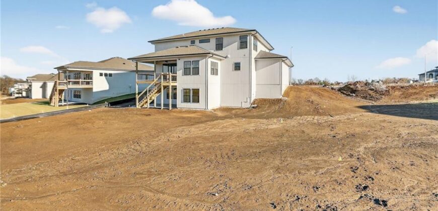7616 N Booth Avenue, Kansas City, MO 64158