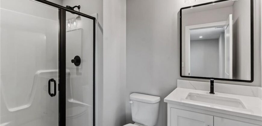 7616 N Booth Avenue, Kansas City, MO 64158