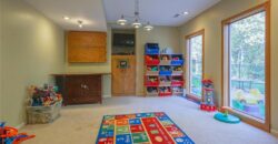 9001 N MANNING Avenue, Kansas City, MO 64157