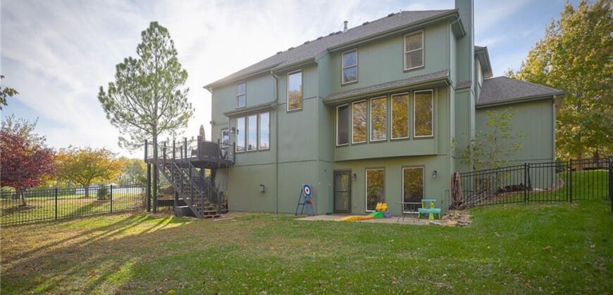 9001 N MANNING Avenue, Kansas City, MO 64157