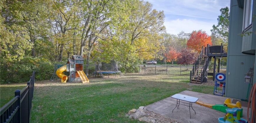 9001 N MANNING Avenue, Kansas City, MO 64157