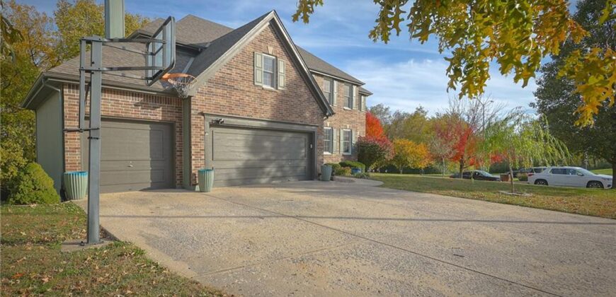 9001 N MANNING Avenue, Kansas City, MO 64157