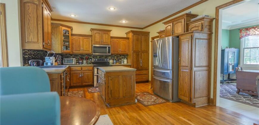 9001 N MANNING Avenue, Kansas City, MO 64157