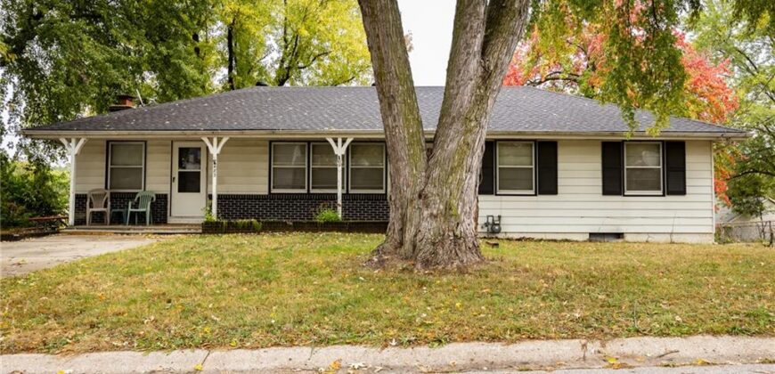 483 NE Meadowbrook Road, Kansas City, MO 64119