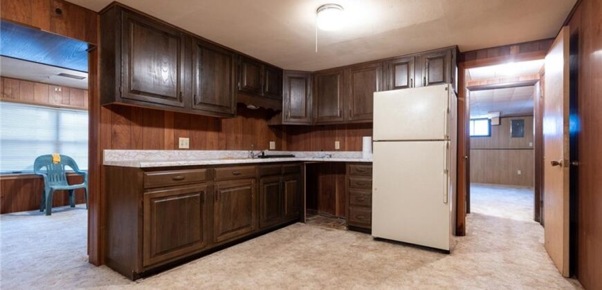 483 NE Meadowbrook Road, Kansas City, MO 64119