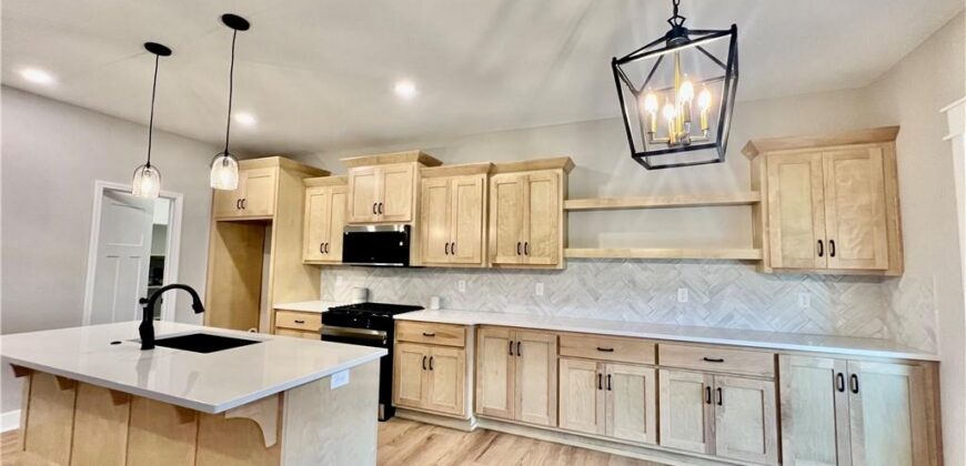 1909 Longview Drive, Liberty, MO 64068