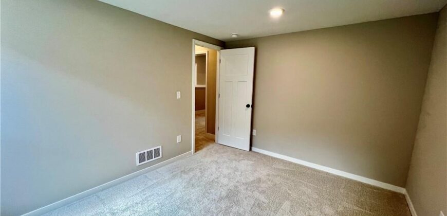 1909 Longview Drive, Liberty, MO 64068
