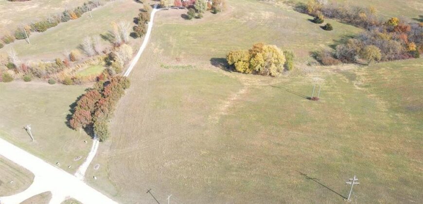 22745 S king Road, Weston, MO 64098