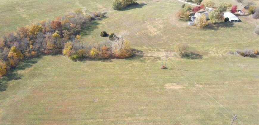 22745 S king Road, Weston, MO 64098